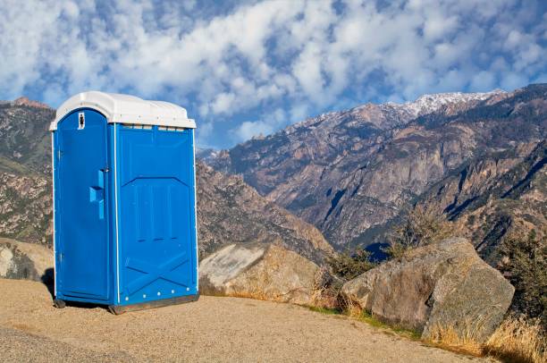 Portable Toilet Options We Offer in Fuller Heights, FL